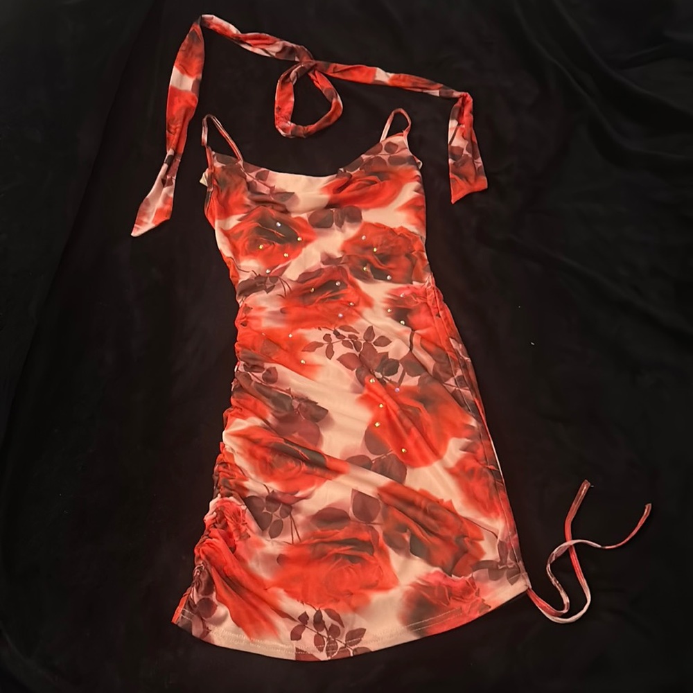 beautiful red rose bodycon dress size xs